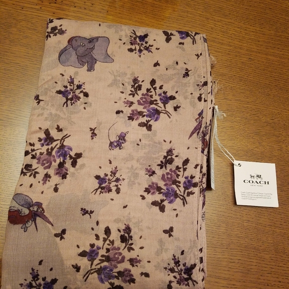 New coach X Disney Dumbo scarf floral print - Picture 3 of 3